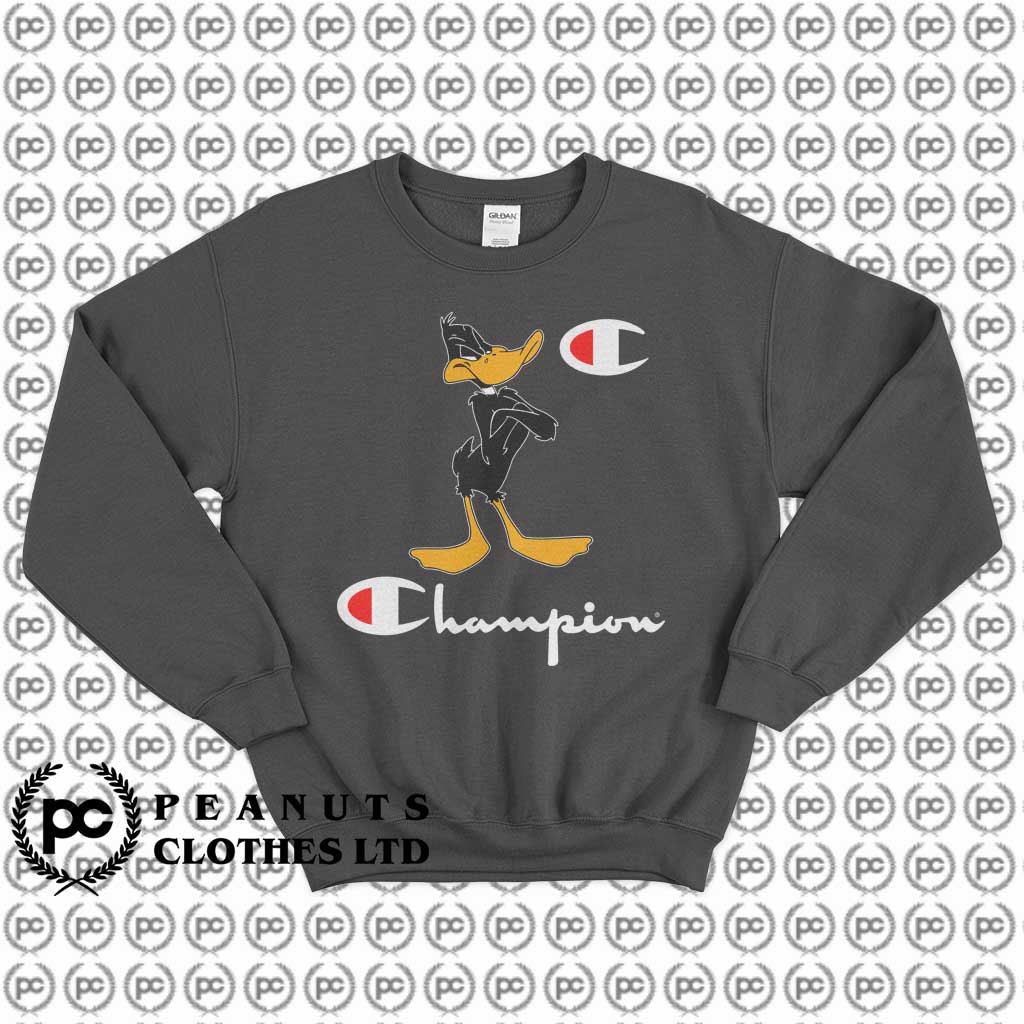 Champion x Looney Tunes Daffy Duck Sweatshirt - Peanutsclothes.com