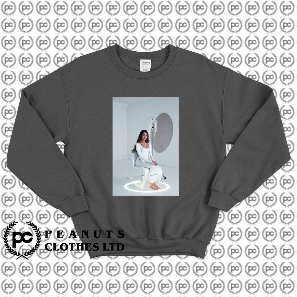 Madison Beer Dear Society Classic d