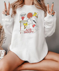 Chicago Bull Air Snoopy Graphic Sweatshirt