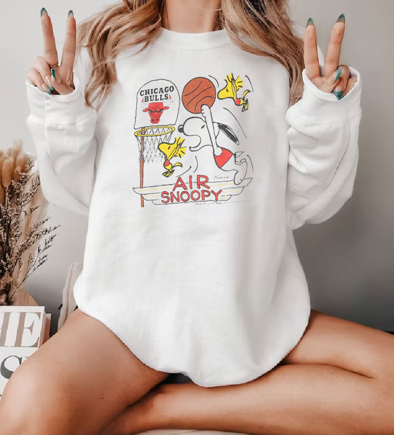 Chicago Bull Air Snoopy Graphic Sweatshirt