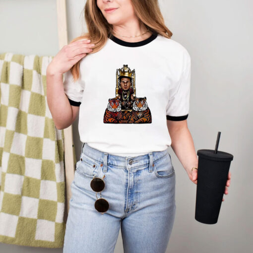 Jordan Travis College King And Tiger Ringer Tee