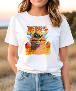 Vintage Kiss Hot In T Shirt